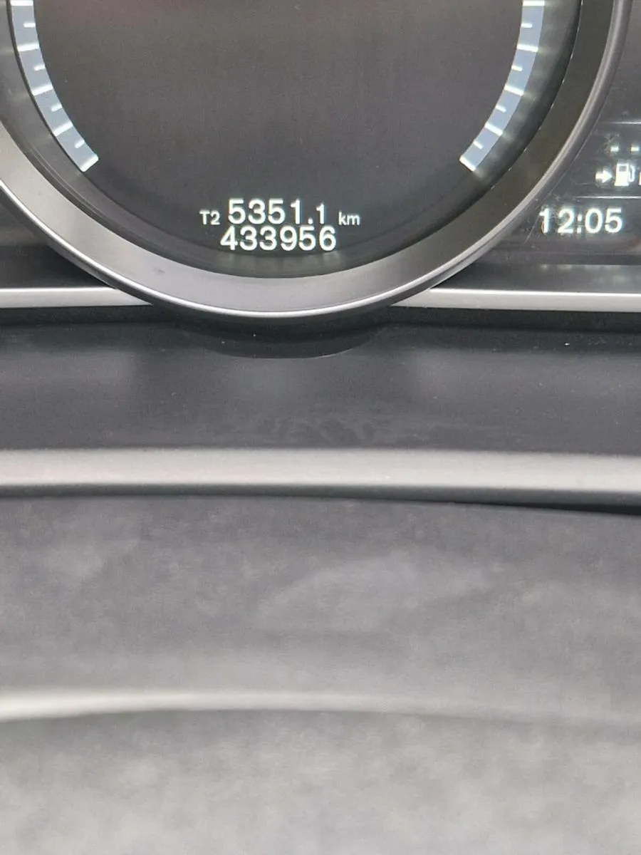 Automatic v40 2015 - Image 4