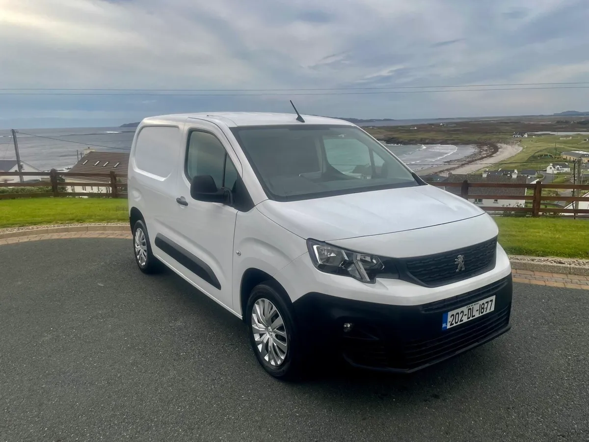 2020 Peugeot Partner - Image 1