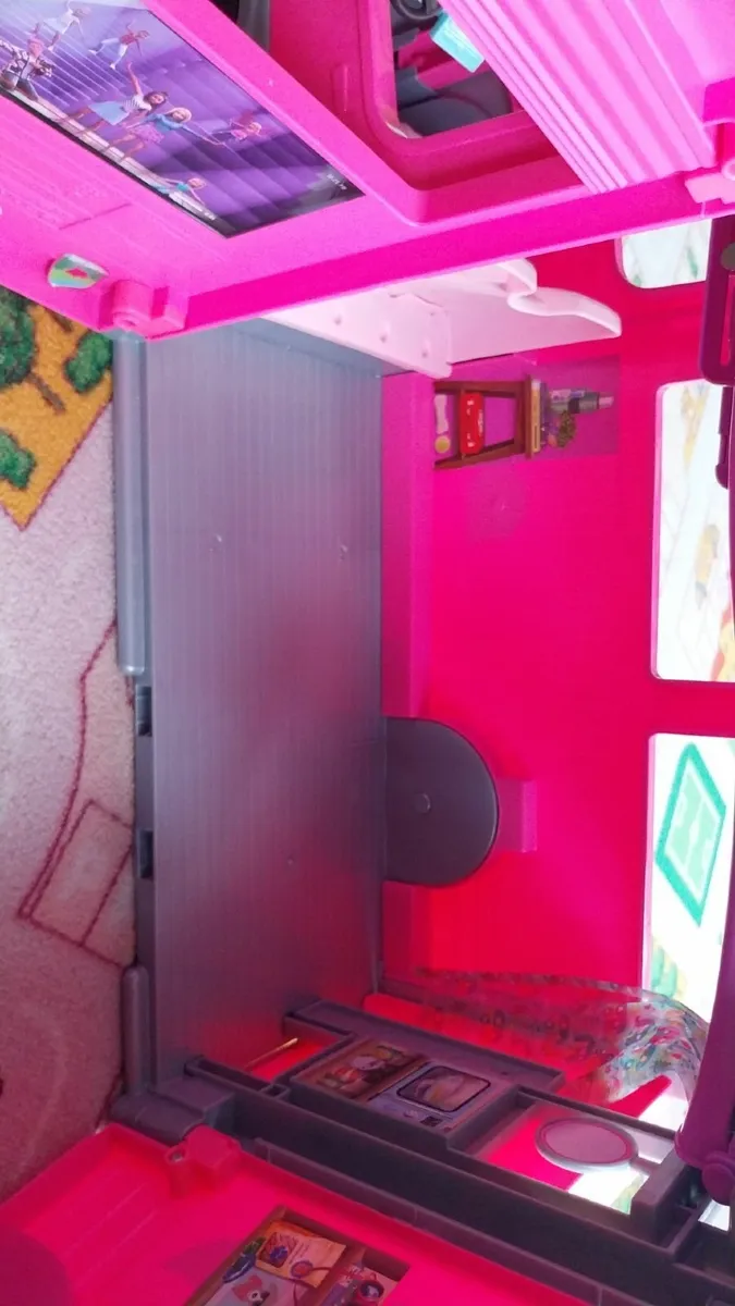 Toys - Image 1