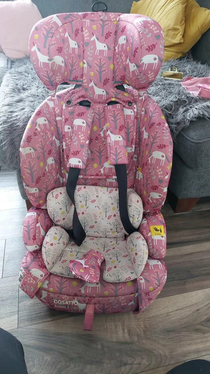 Cosatto car seat isofix - Image 3