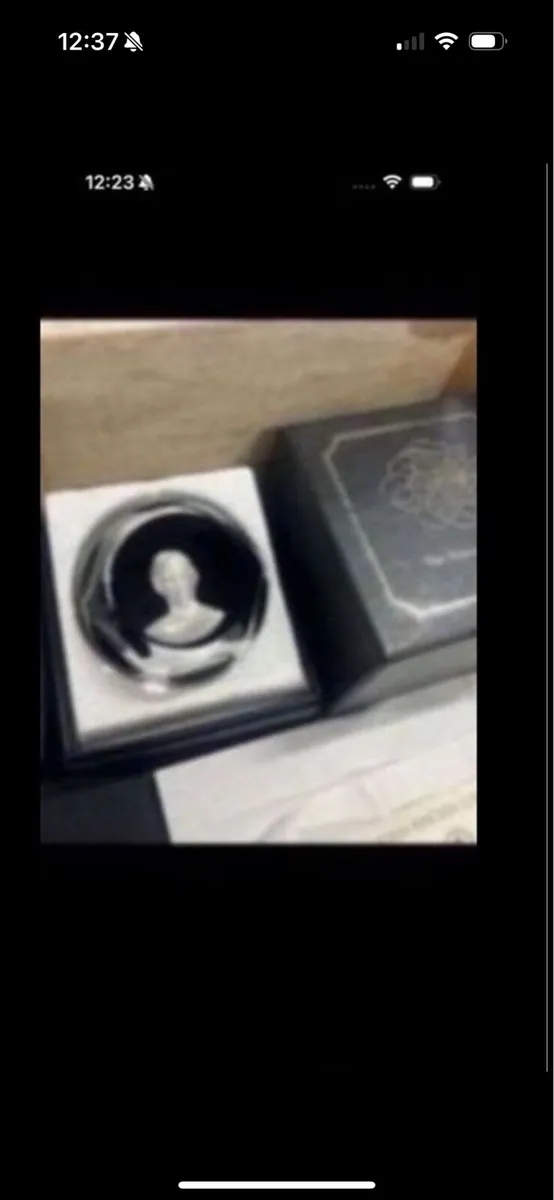 4 pinches baccarat commemorative paperweights - Image 3