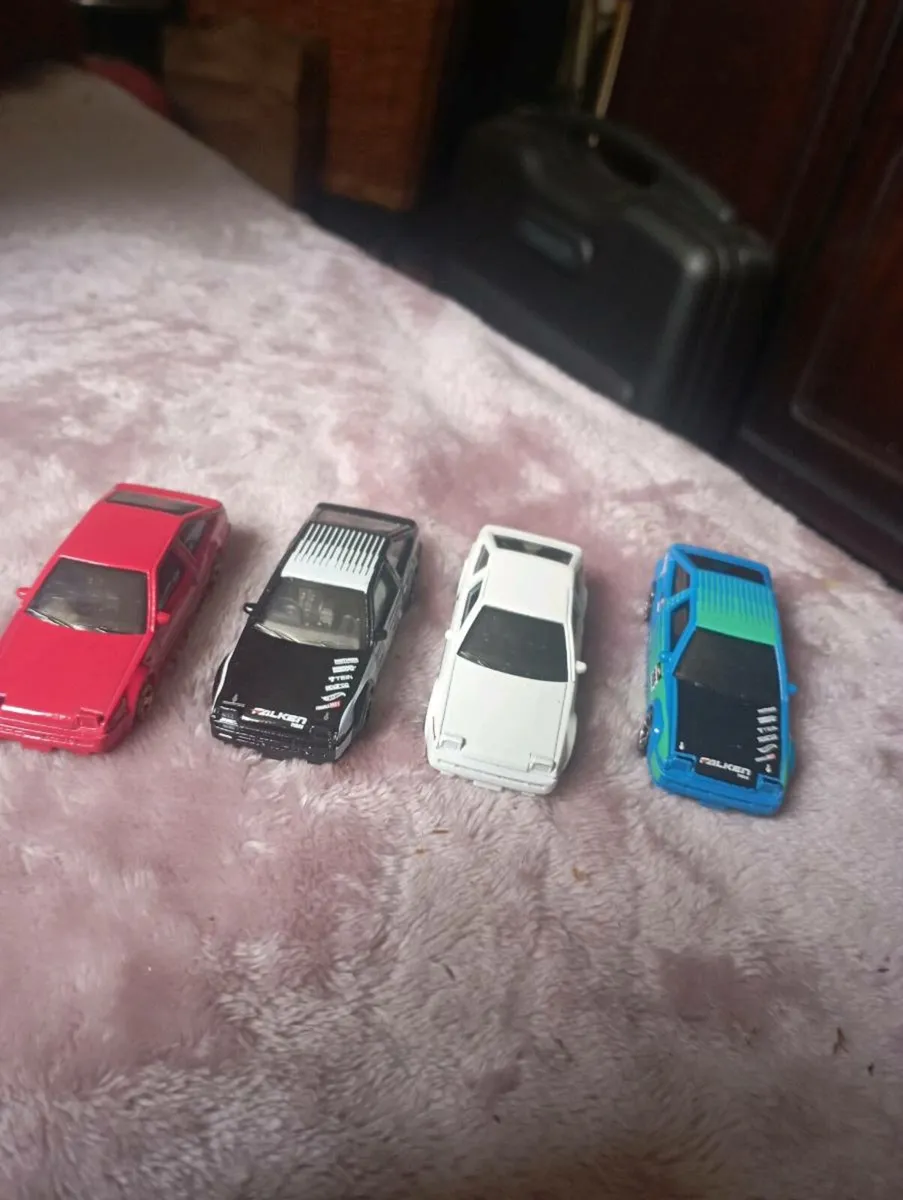 PREMIERT HOT WHEELS DIE-CAST MODLES   1-64 SCALE - Image 2