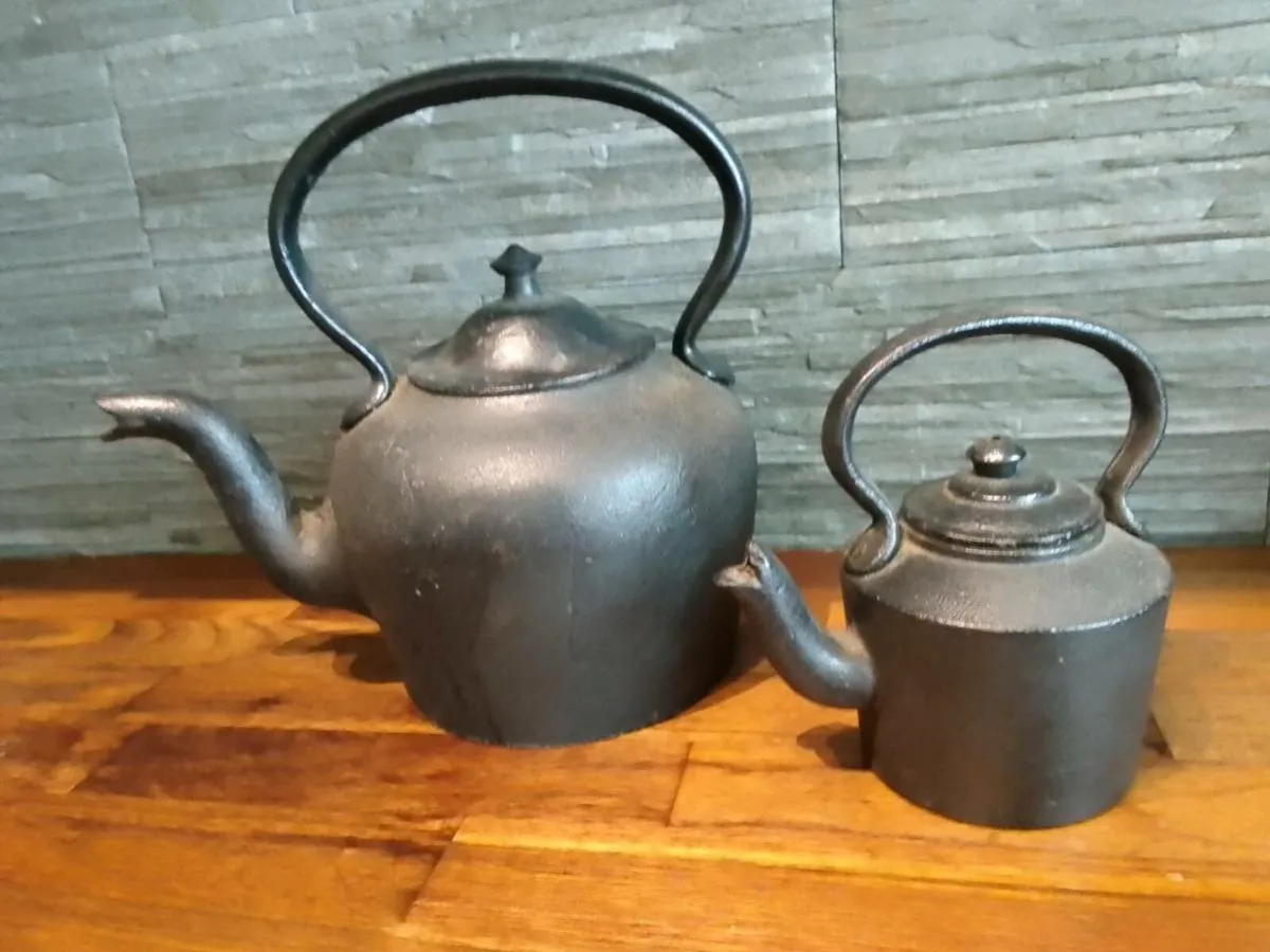 Cast Iron Kettles - Image 1