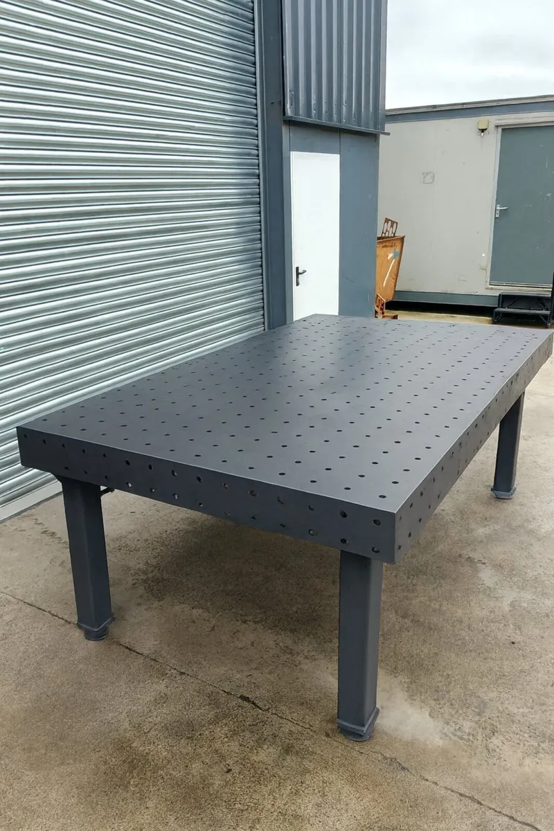 Welding tables