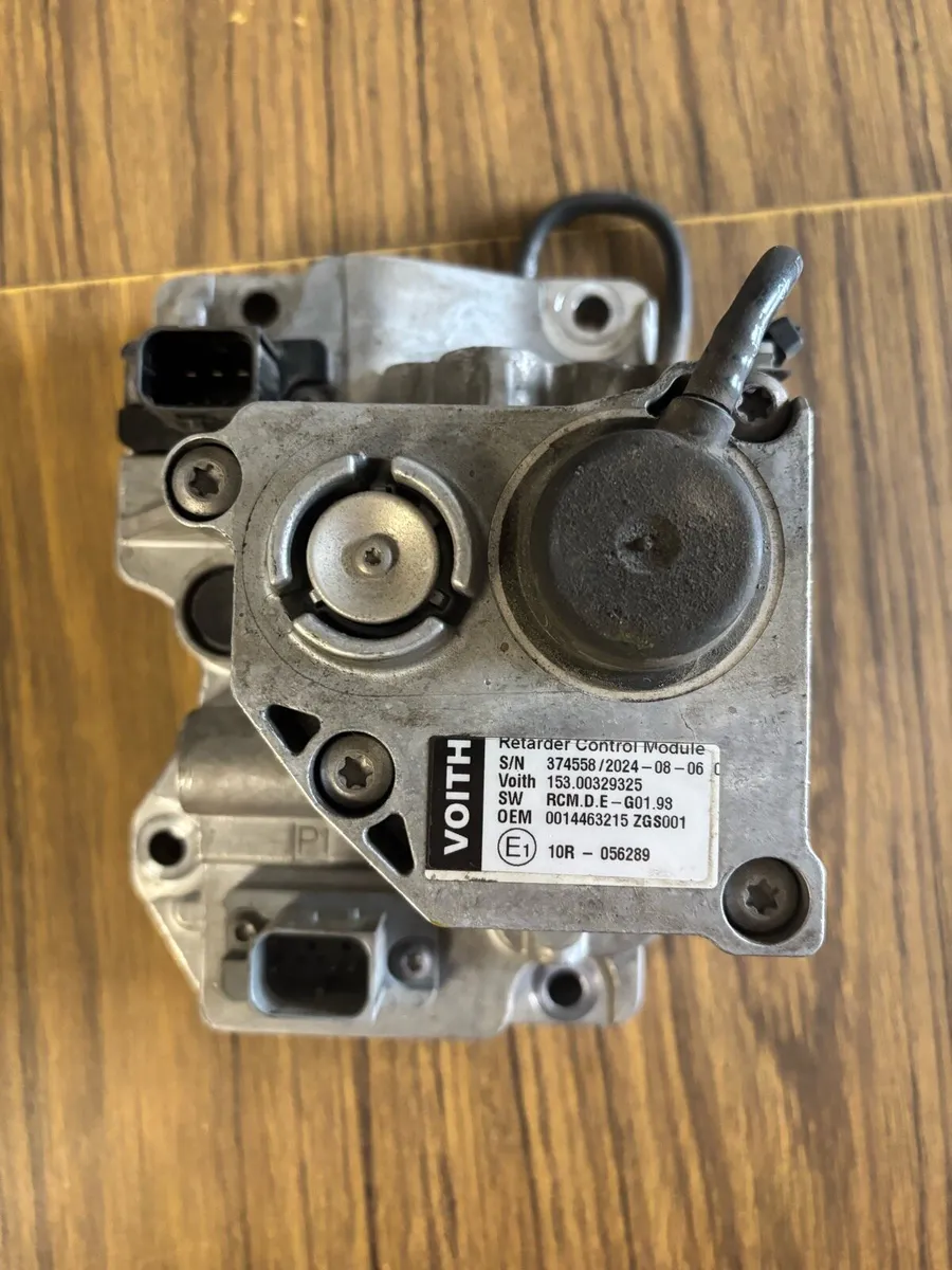 Mercedes-Benz Actros Control Unit A0014463215 - Image 1