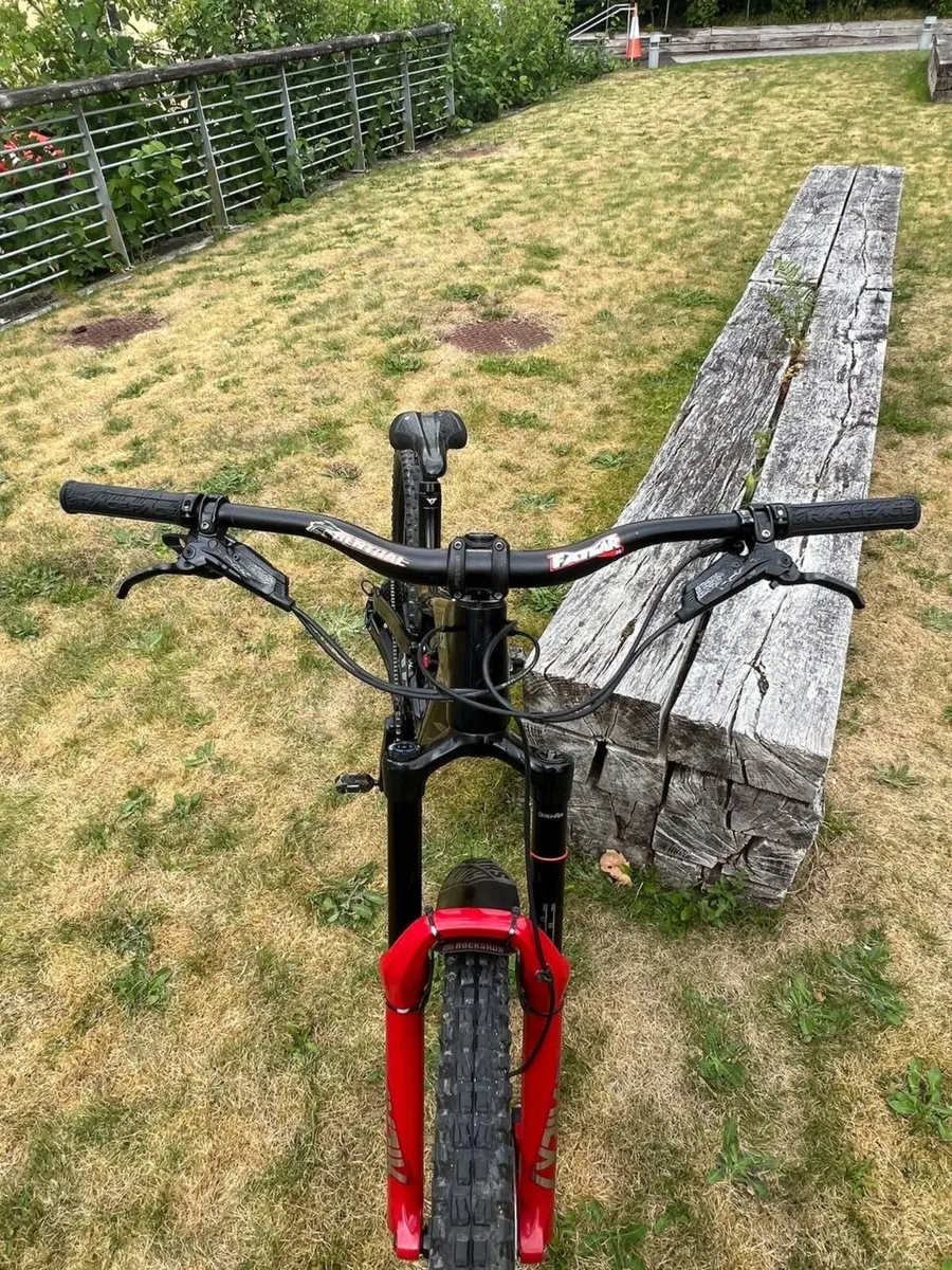 YT Capra - Image 4