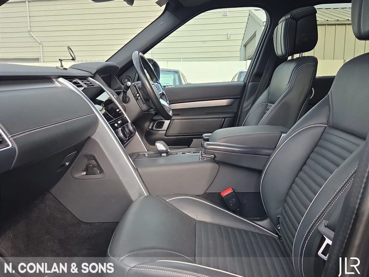 Land Rover Discovery 3.0d Dynamic HSE 7 Seater  b - Image 3