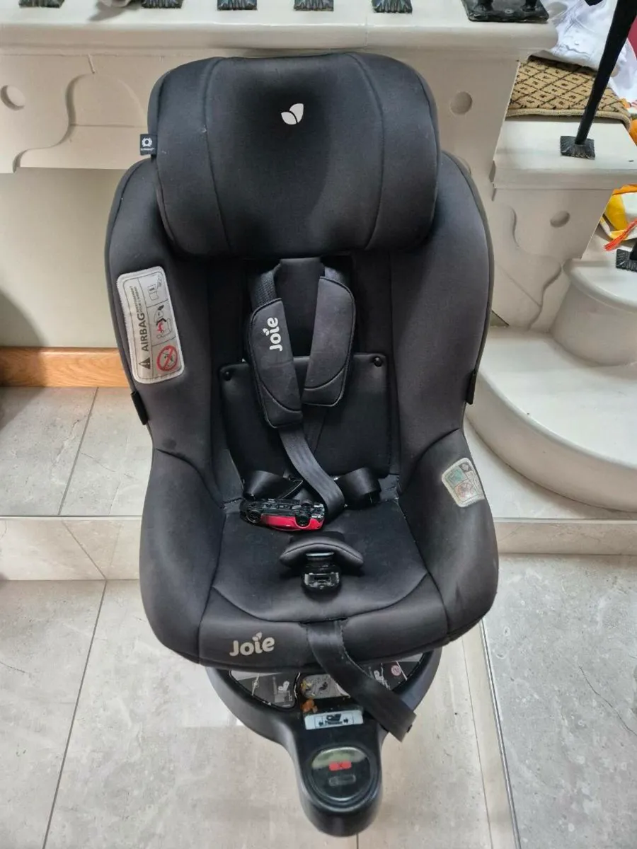 Car Seat - Image 1