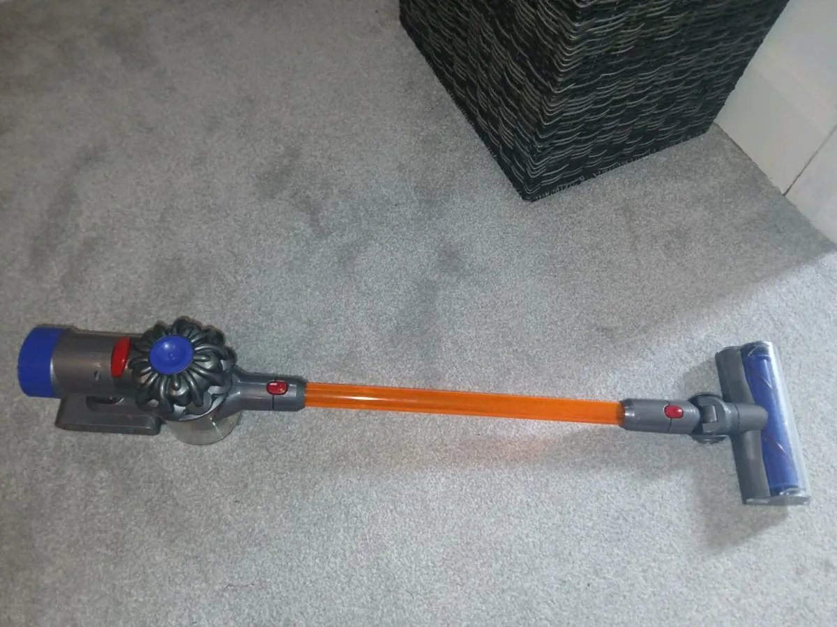 Dyson - Cordless Vaccum (Toy)    €10 - Image 1