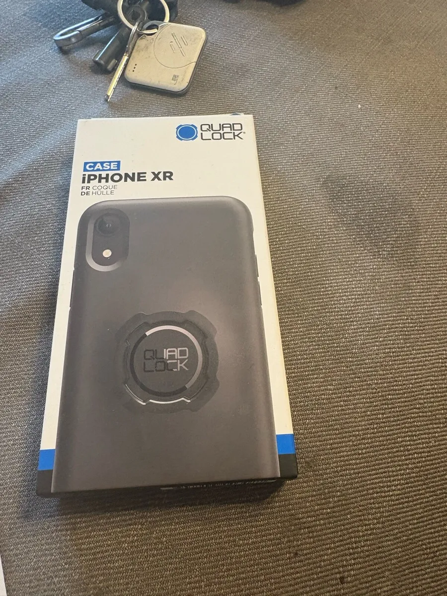 Quad lock iPhone XR cover