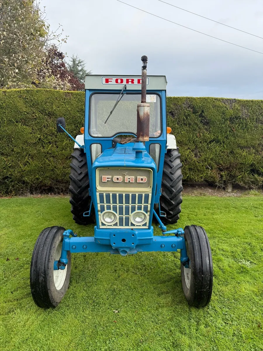 Ford 4000 Tractor - Image 2