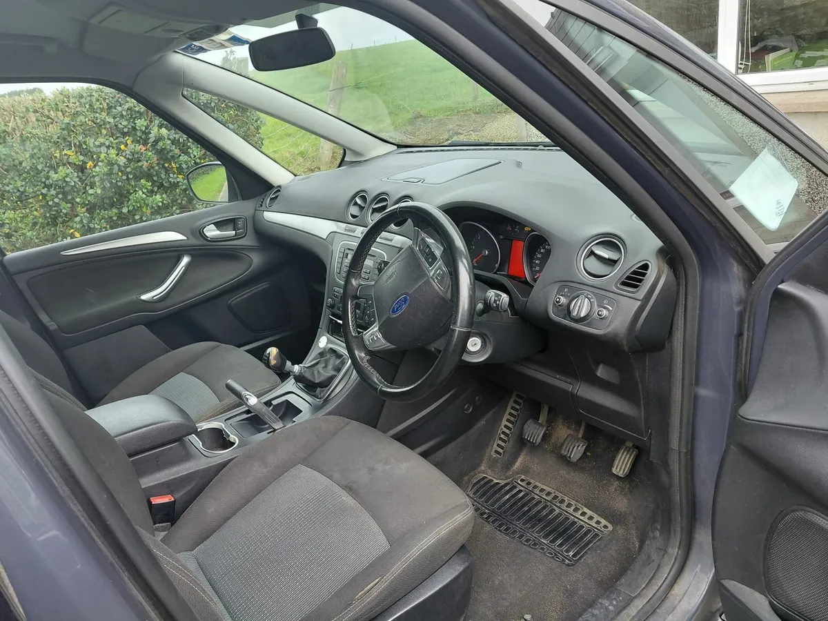 Ford Galaxy 2012 - Image 4