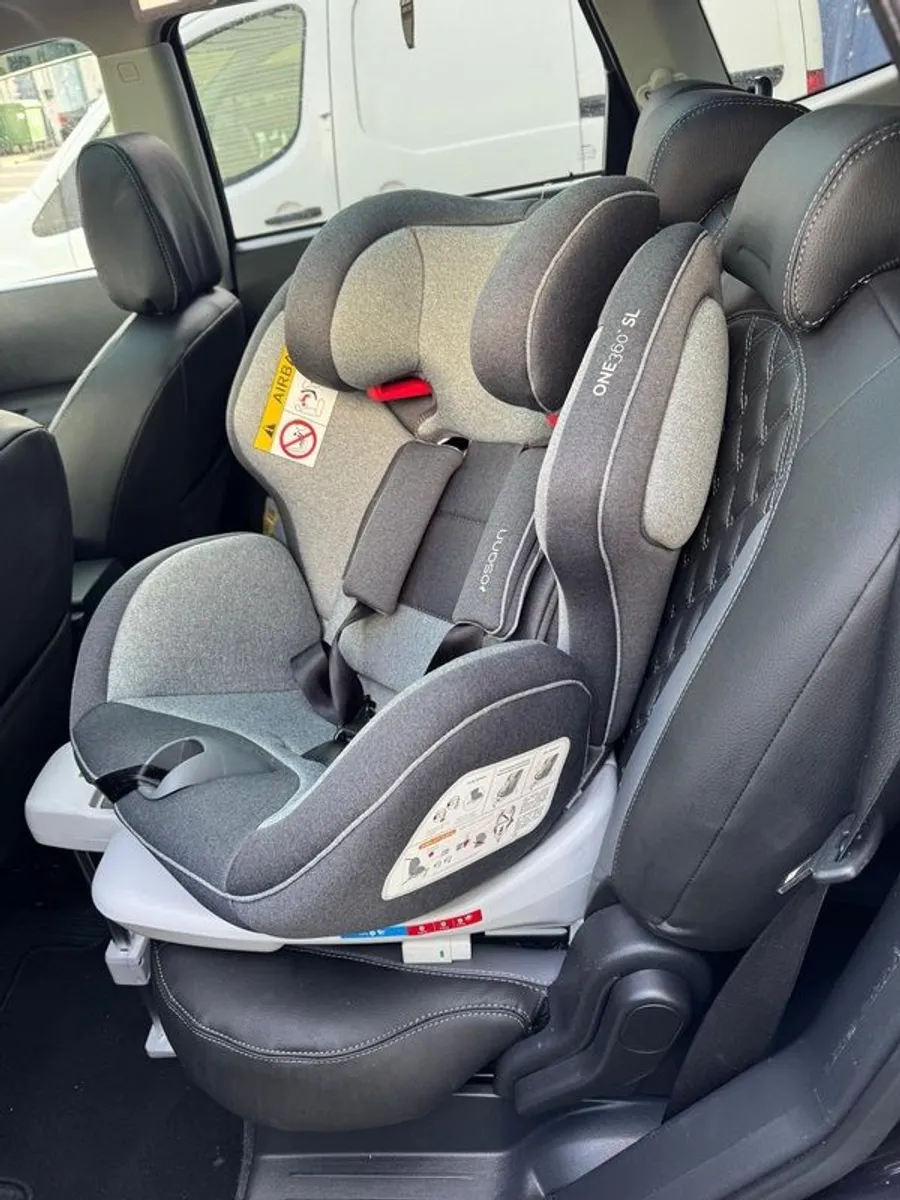 car - Image 2