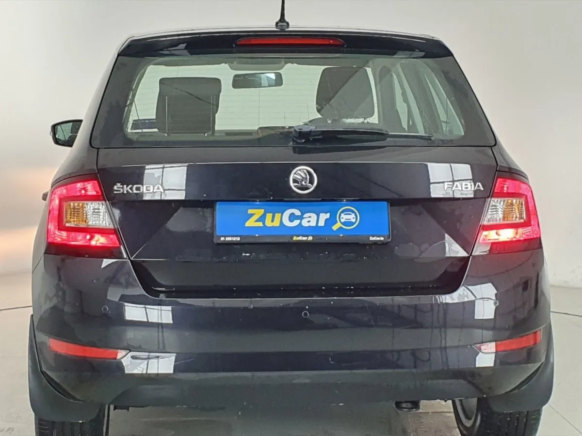 Skoda Fabia  101 1.0mpi 75hp Style - Image 4