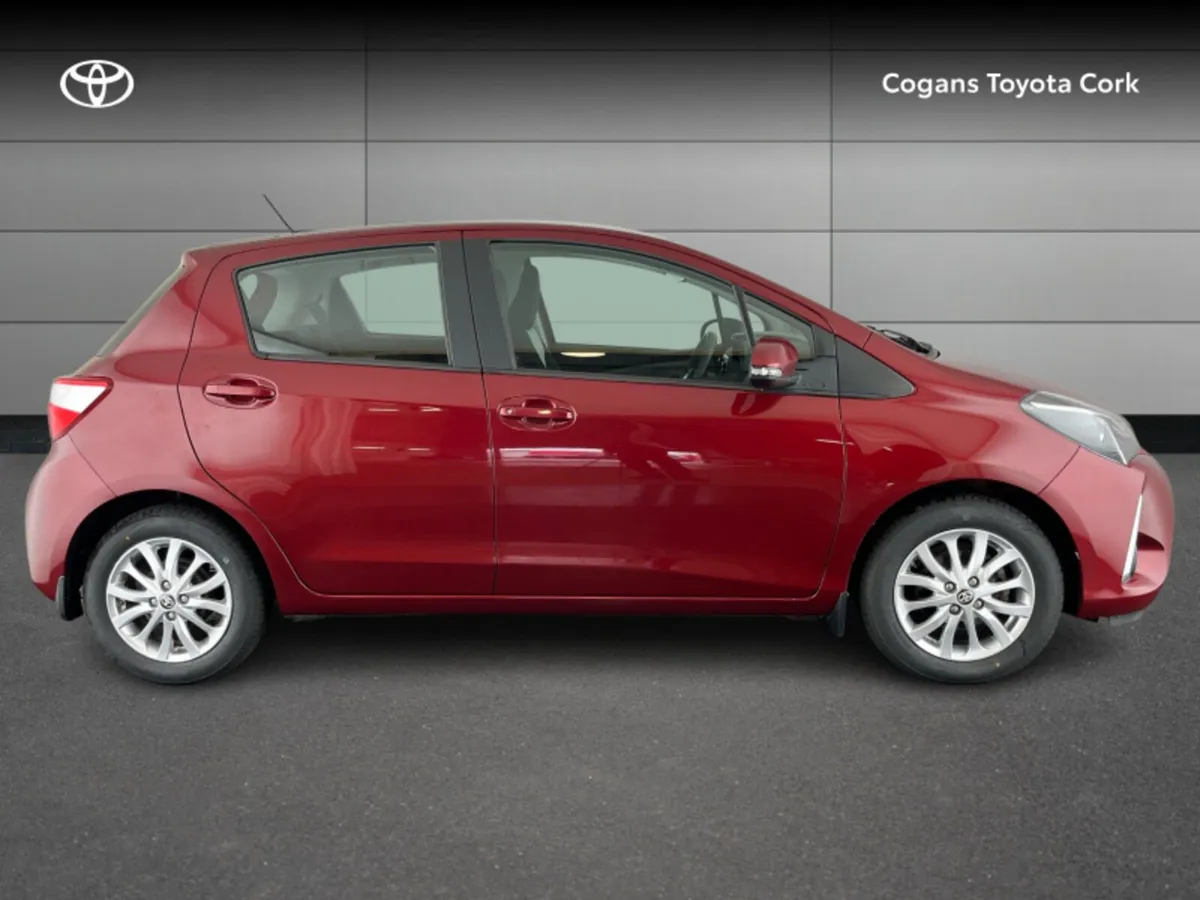 Toyota Yaris 1.0 LUNA 4DR - Image 3