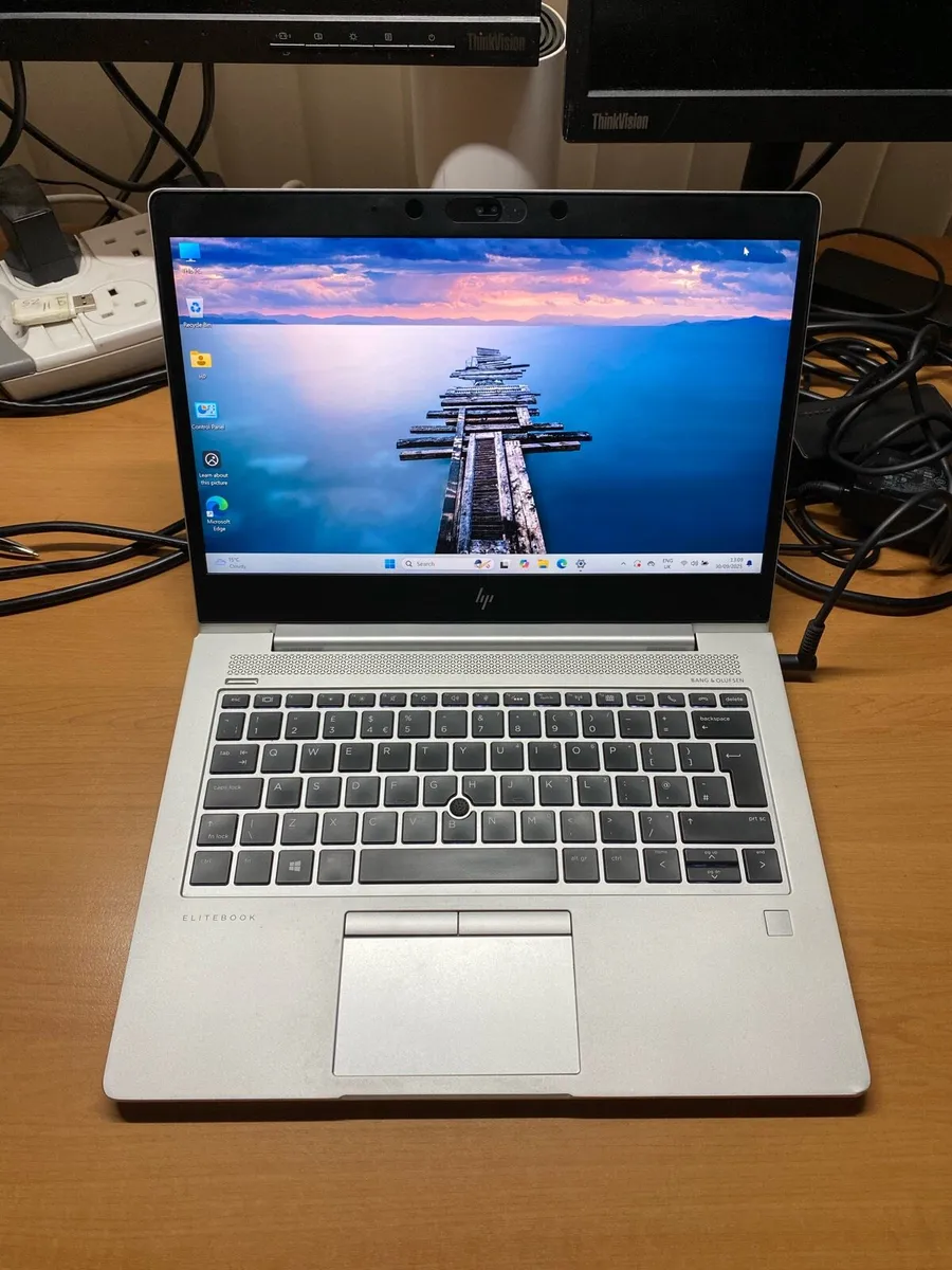 Hp Ryzen 5 16-256 windows 11 - Image 1