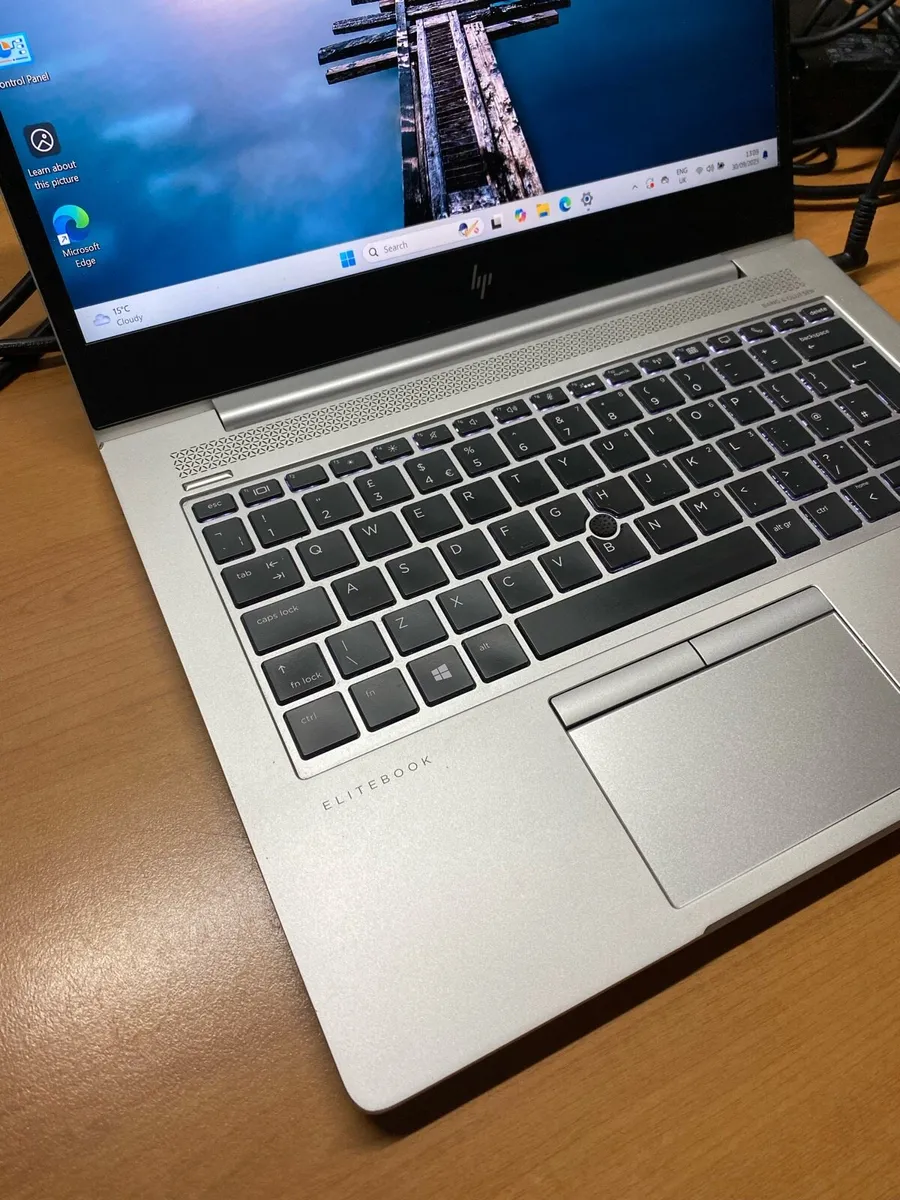 Hp Ryzen 5 16-256 windows 11 - Image 3