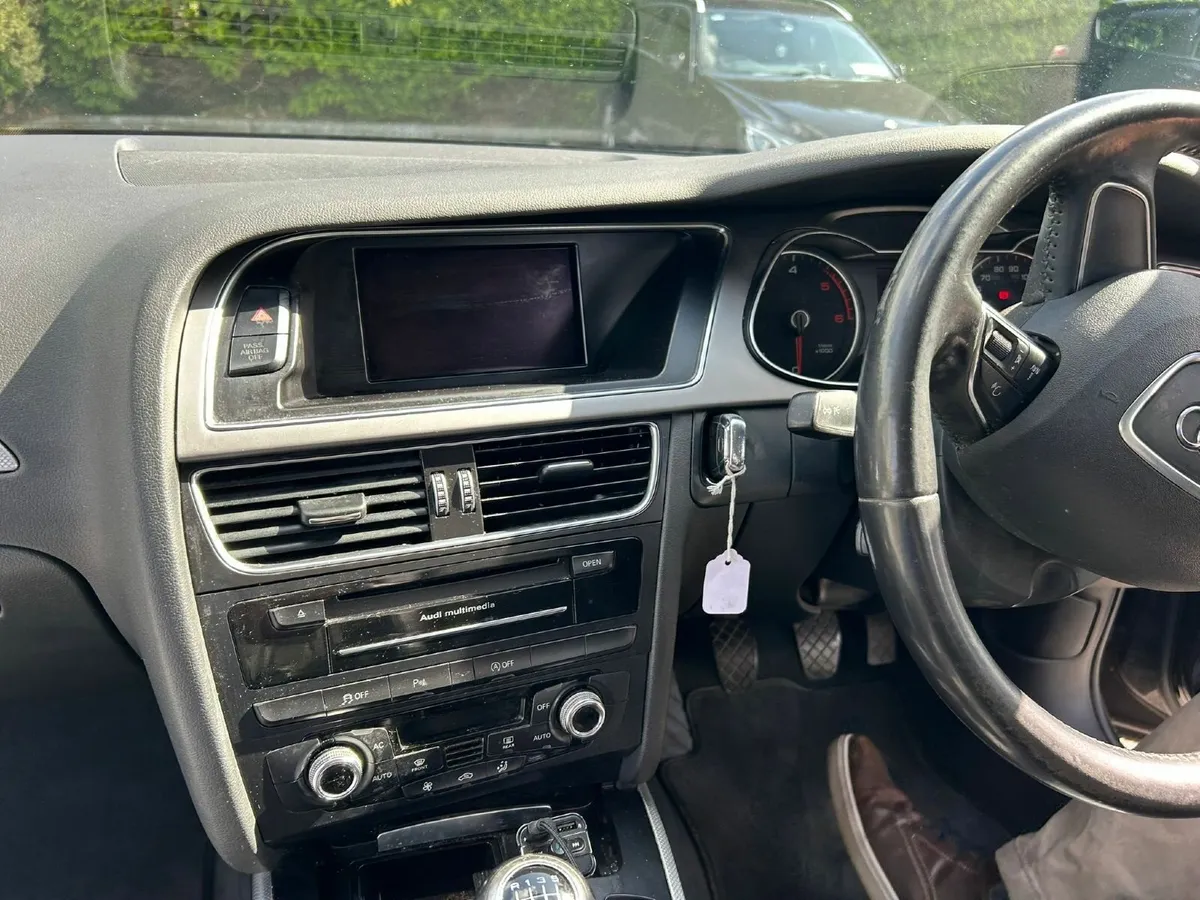 Audi A4 2012 - Image 2