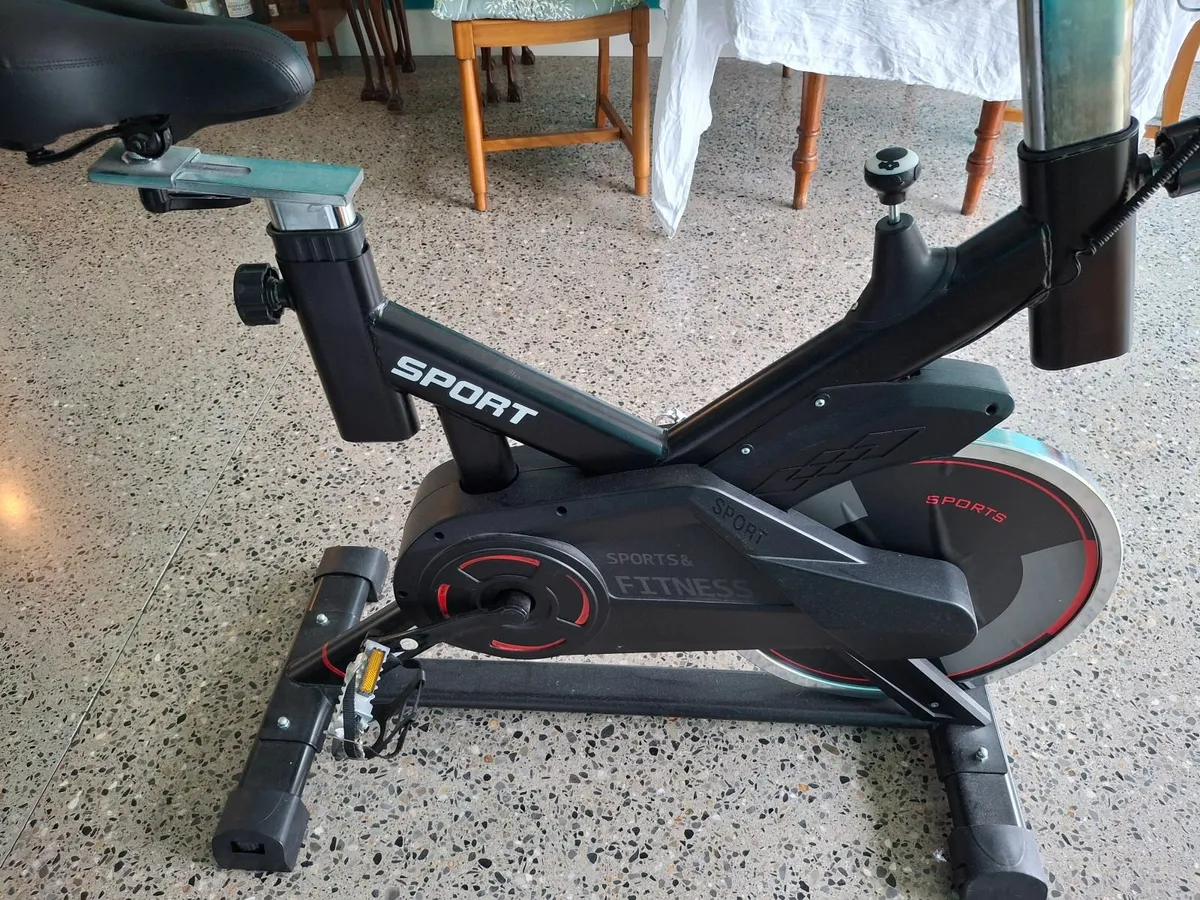 Exercise bike - Image 1