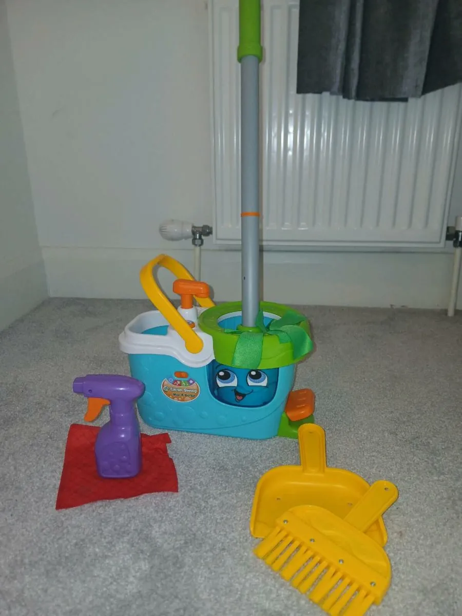 Leap Frog - Clean and Sweep Mop Bucket and Brush - Image 1