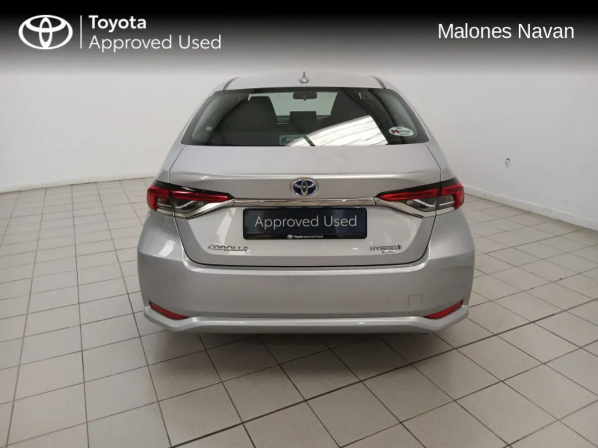 Toyota Corolla COROLLA LUNA SALOON - Image 4