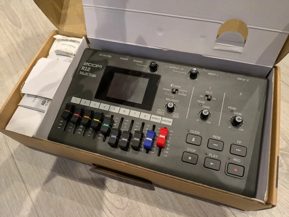 Zoom R12 MultiTrak - Image 3