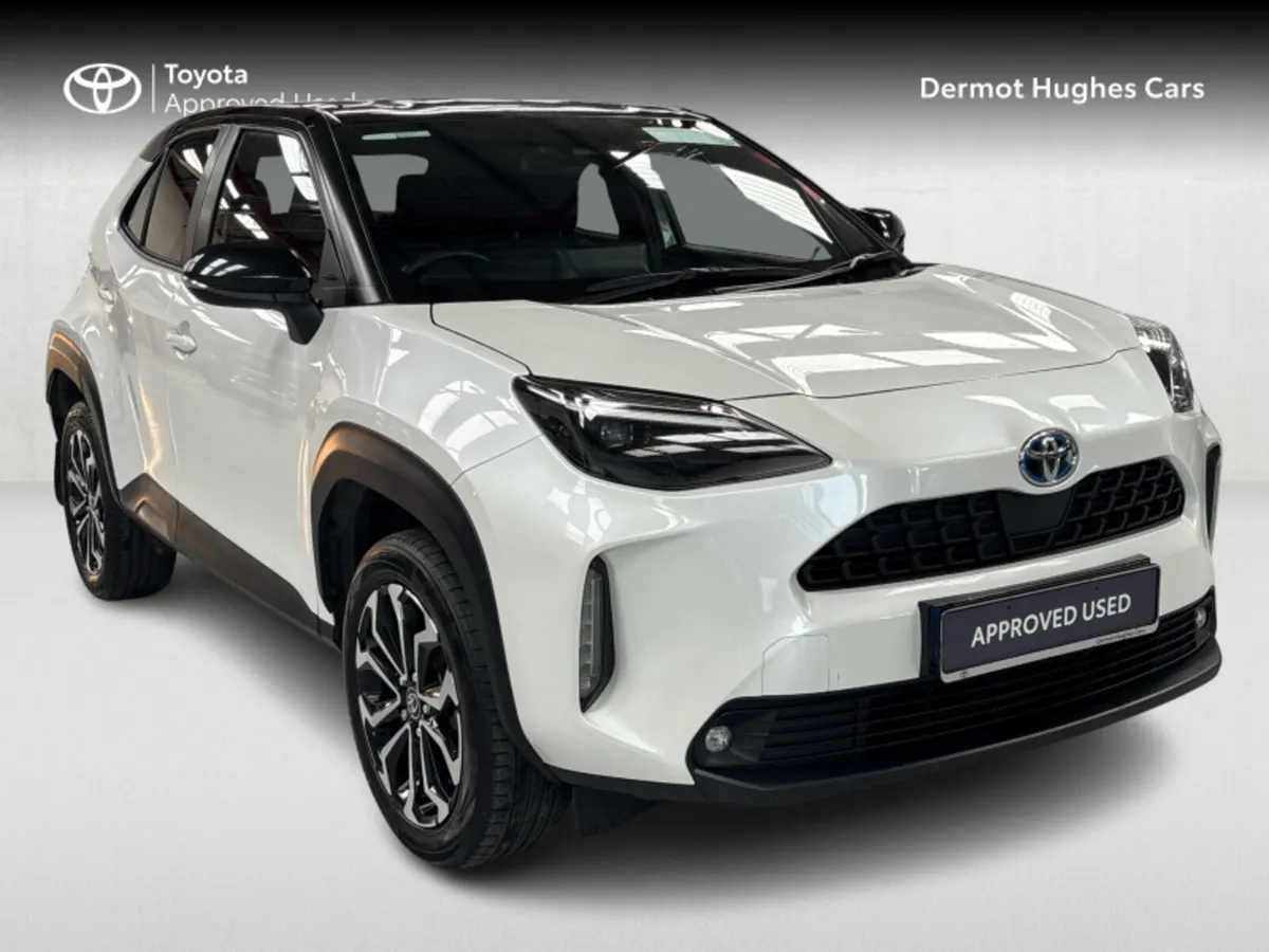 Toyota Yaris Cross LUNA SPORT HYBRID AUTO - Image 1