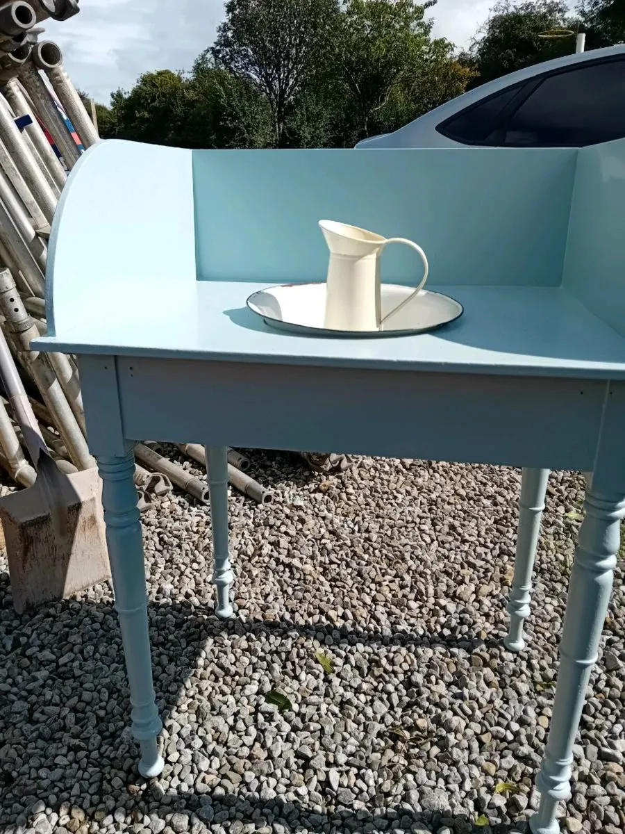 Victorian washstand - Image 1