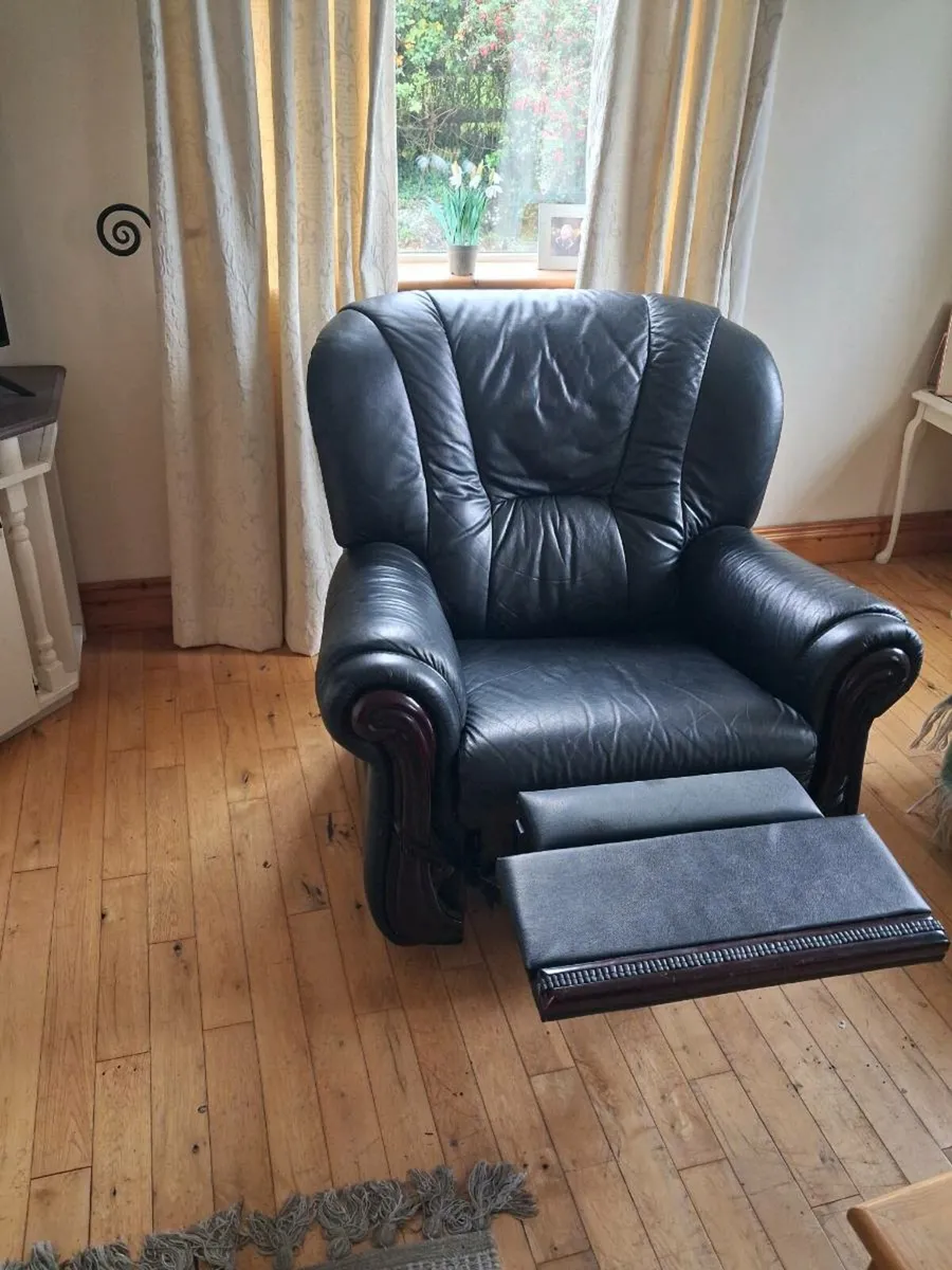 Leather suite - Image 3