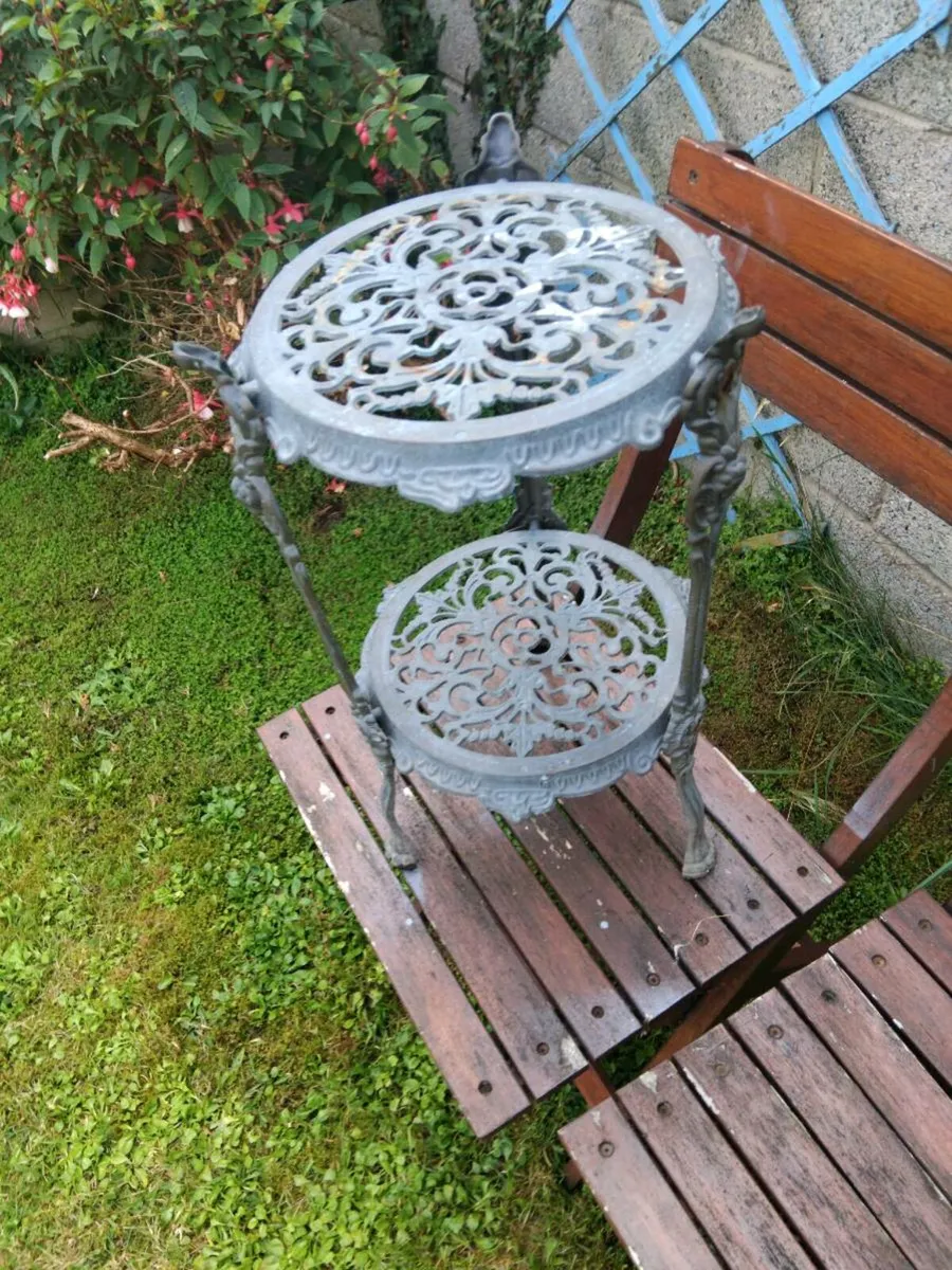Plant holders. Brass - Image 1