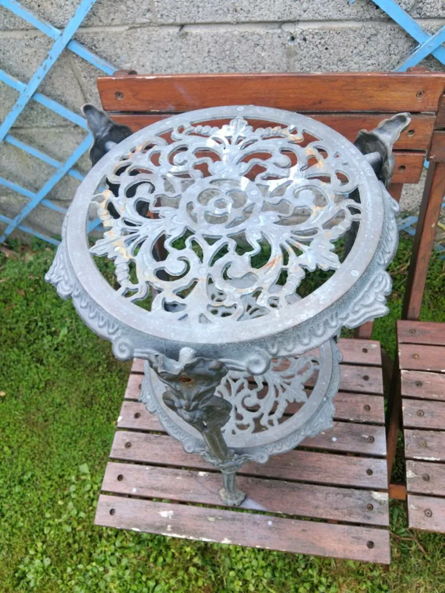 Plant holders. Brass - Image 2