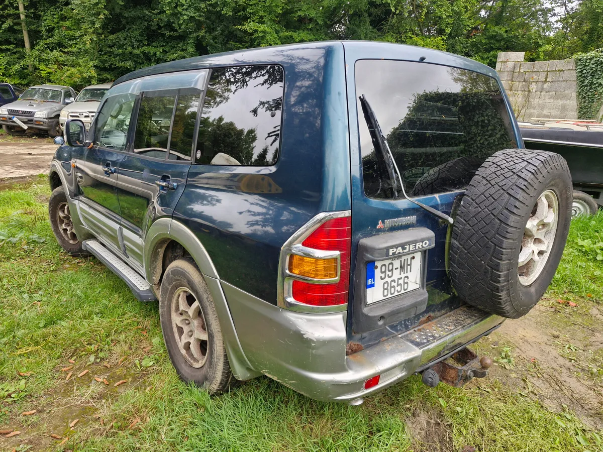 Mitsubishi pajero 1999 auto - Image 4