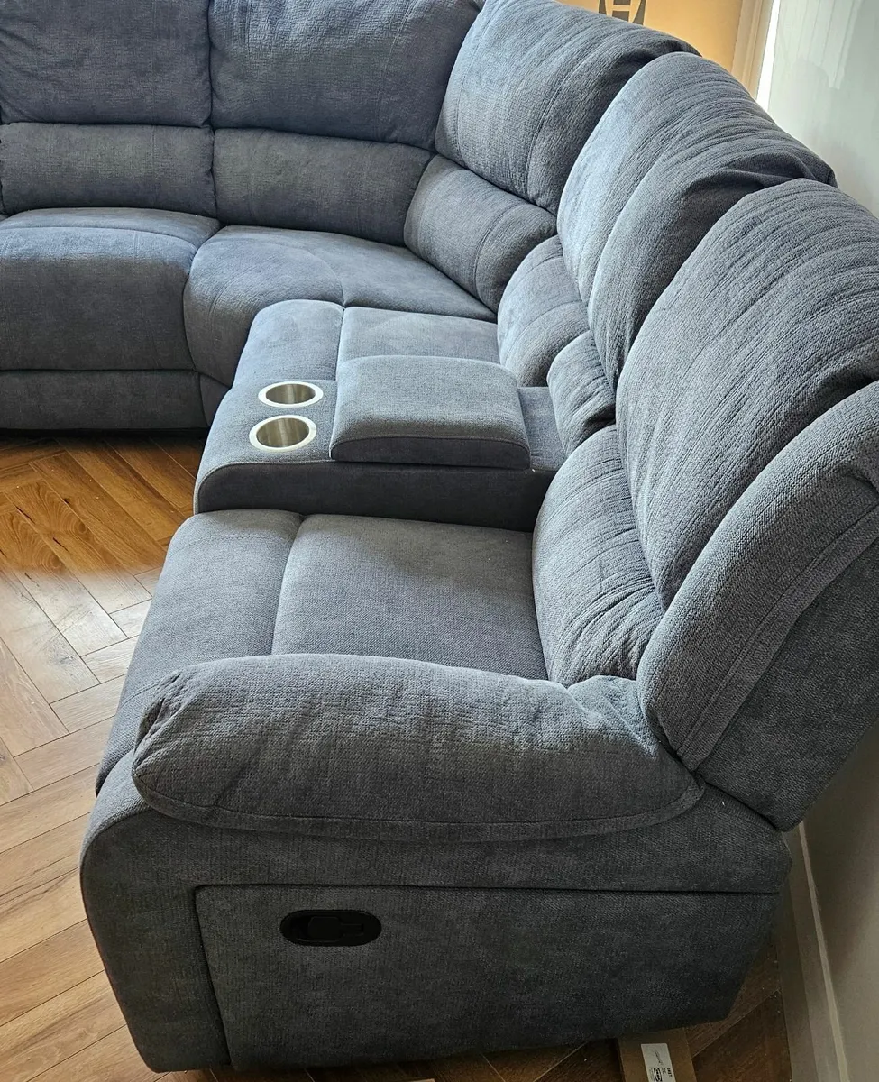 Corner Sofa with reclining seats - Image 2