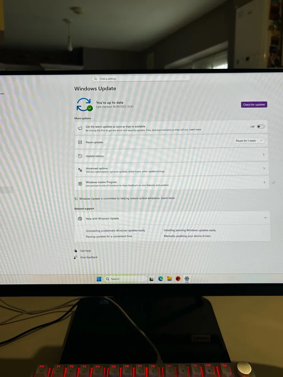 Lenovo IdeaCentre AIO 3 – All-in-One PC - Image 3