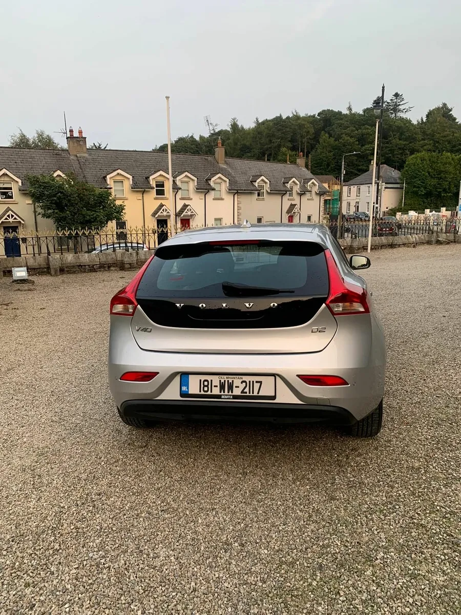Volvo V40 2018 - Image 4