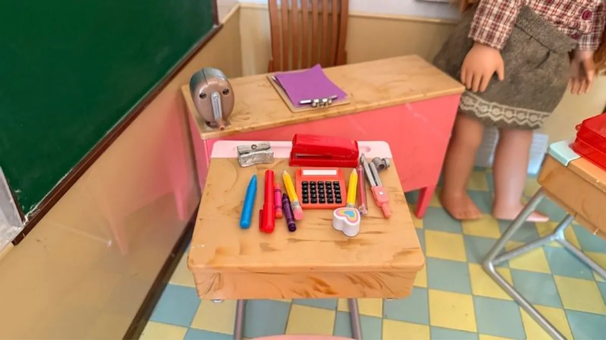 Our Generation Awesome Academy Schoolroom Playset with doll - Image 2