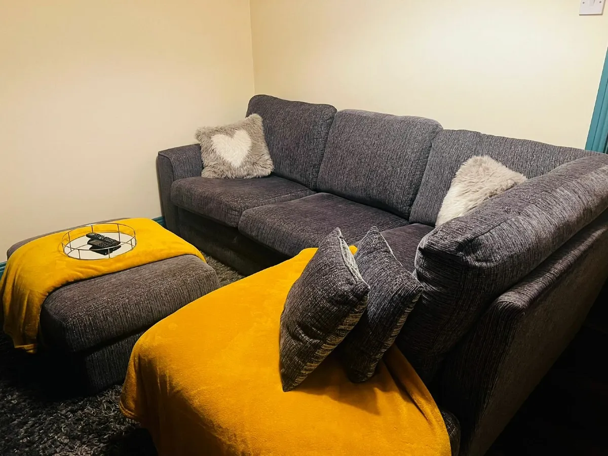 Corner grey couches - Image 2
