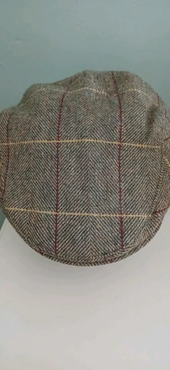 Alan Paine Tweed Cap - Image 1