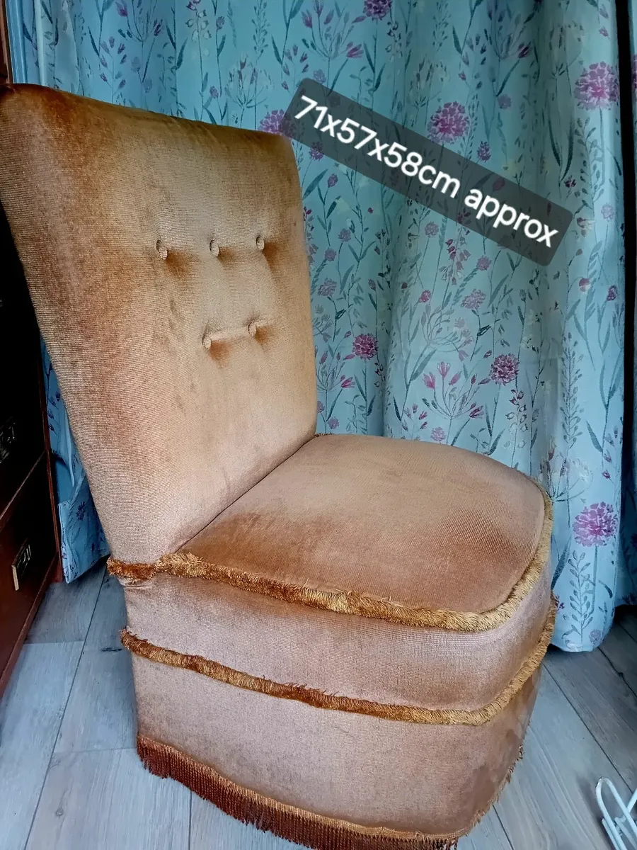 Vintage bedroom chair - Image 1