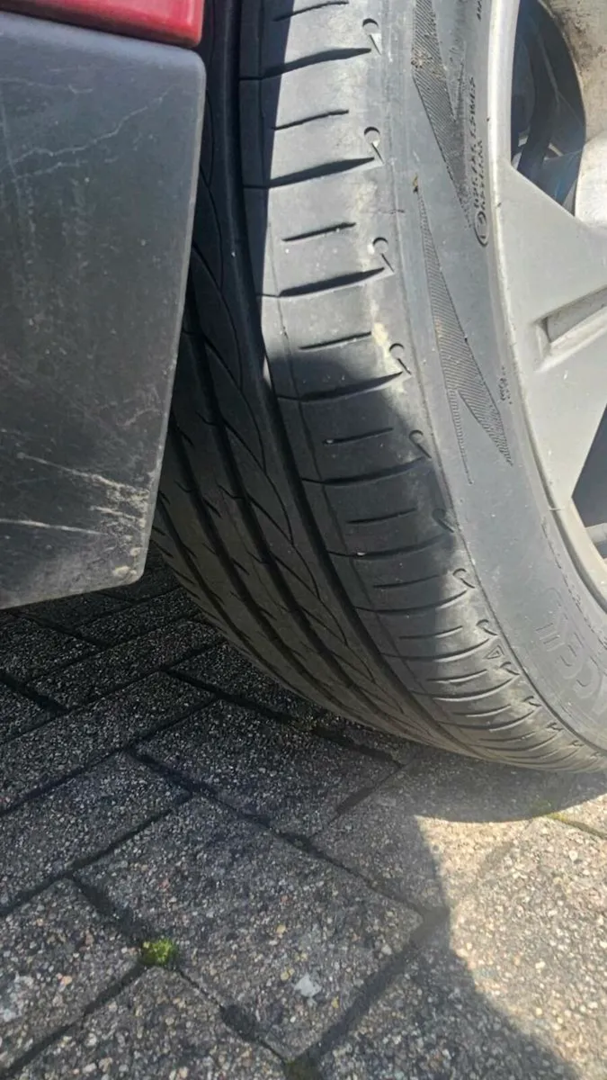 Renaultgrand scenic tomtom,new 4 tyres, new battry - Image 4