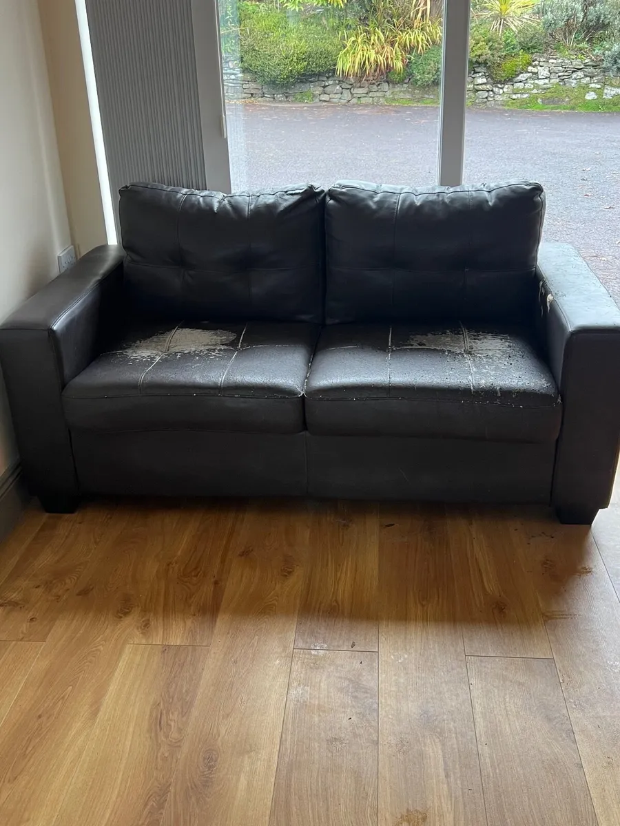 2 seater sofa bed free to take away - Image 2