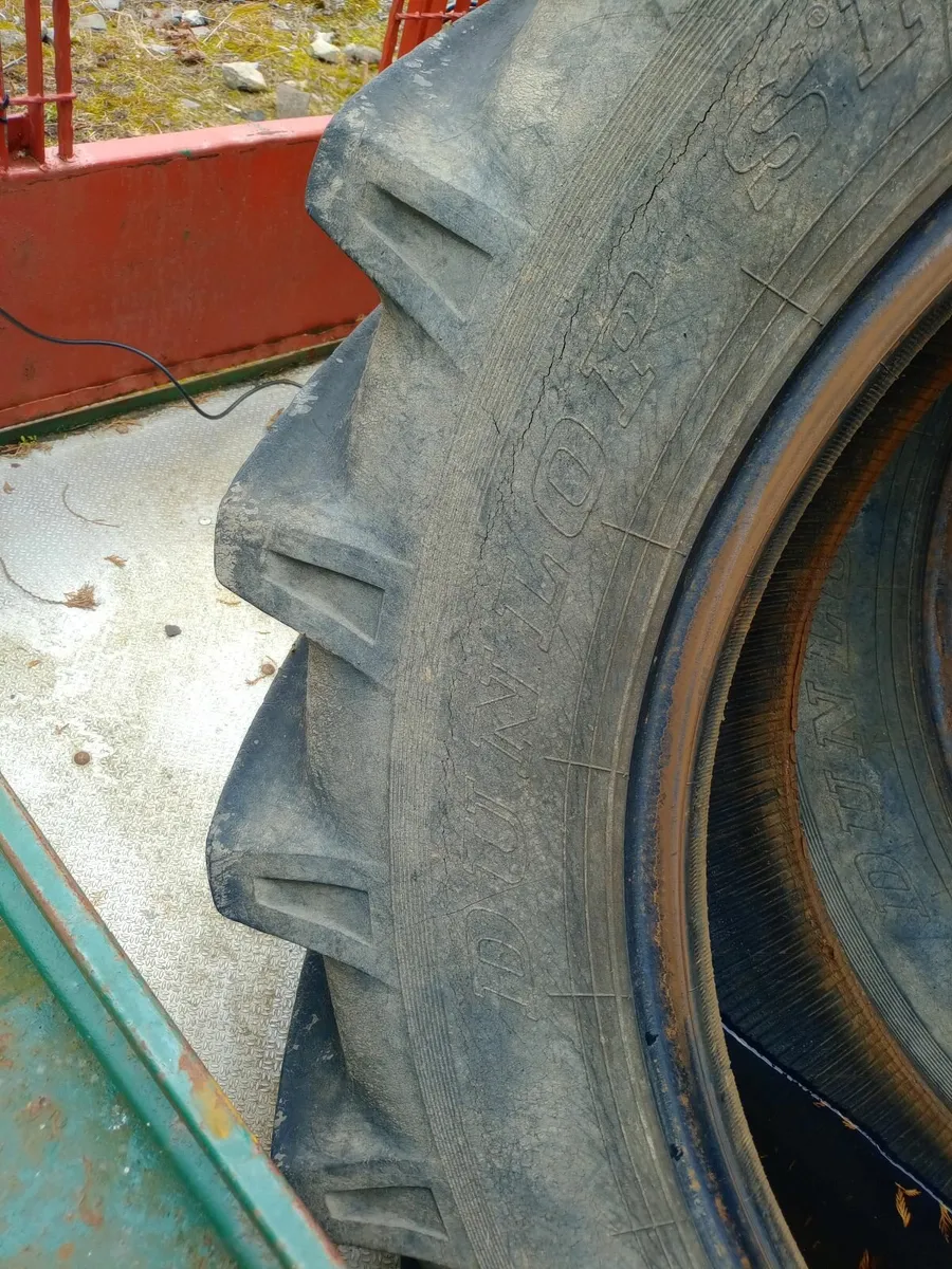 Tractor rear tires 16.9 34 - Image 4