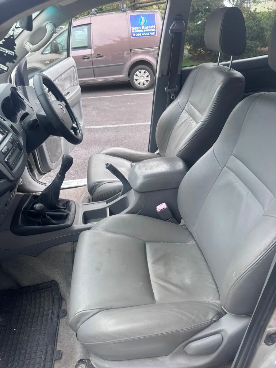 Toyota Hilux 2009 - Image 4