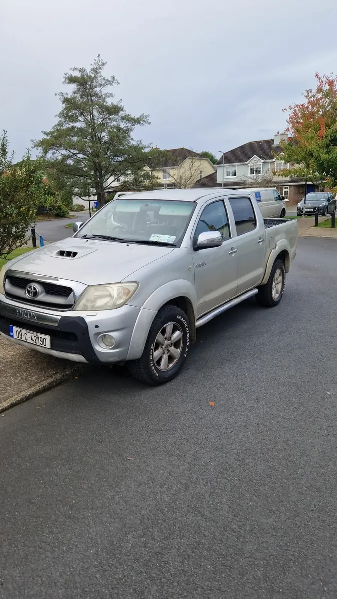 Toyota Hilux 2009 - Image 2