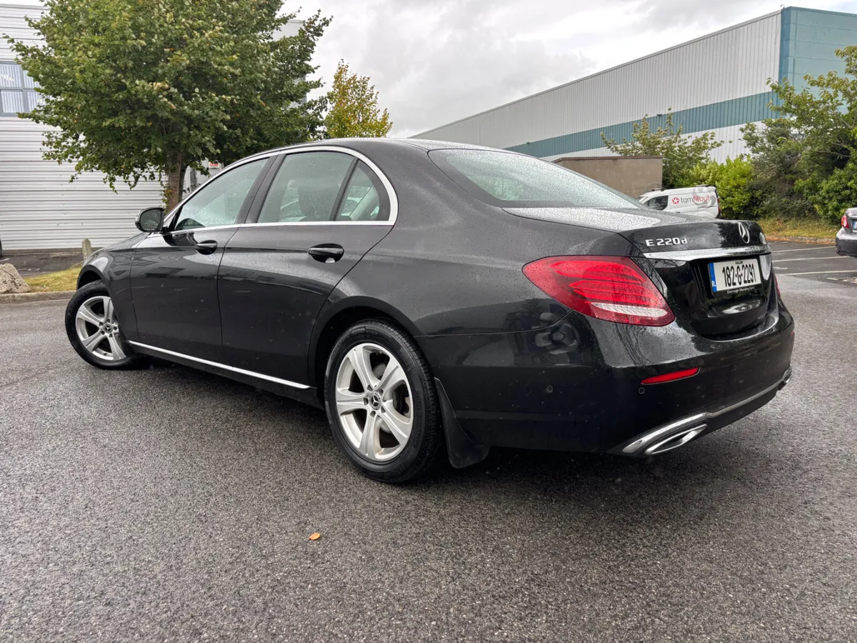 182 Mercedes-Benz E-Class E220 CDI ~ Avantgarde ~ - Image 4