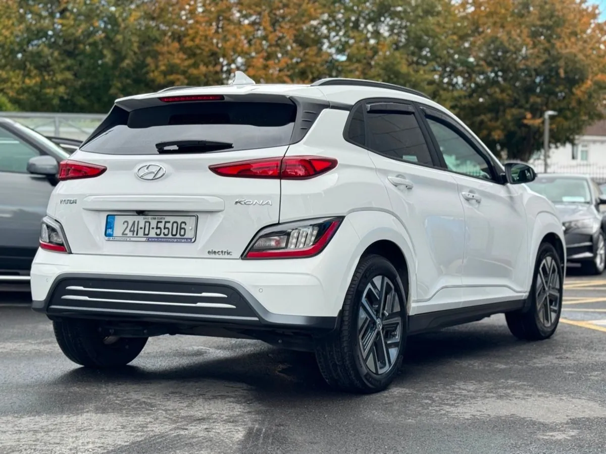 Hyundai Kona Kona EV Premium 64 kWh 450 km Range - Image 3