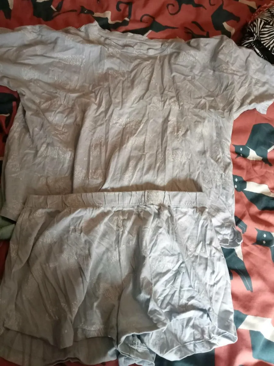 Ladies pj shorts set bundle size 8_10 - Image 3