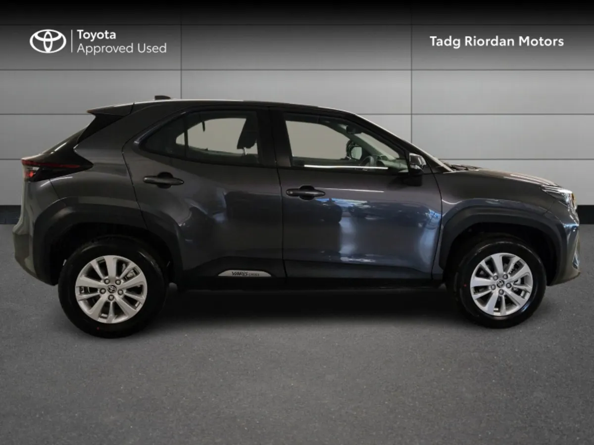 Toyota Yaris Cross LUNA - Image 3