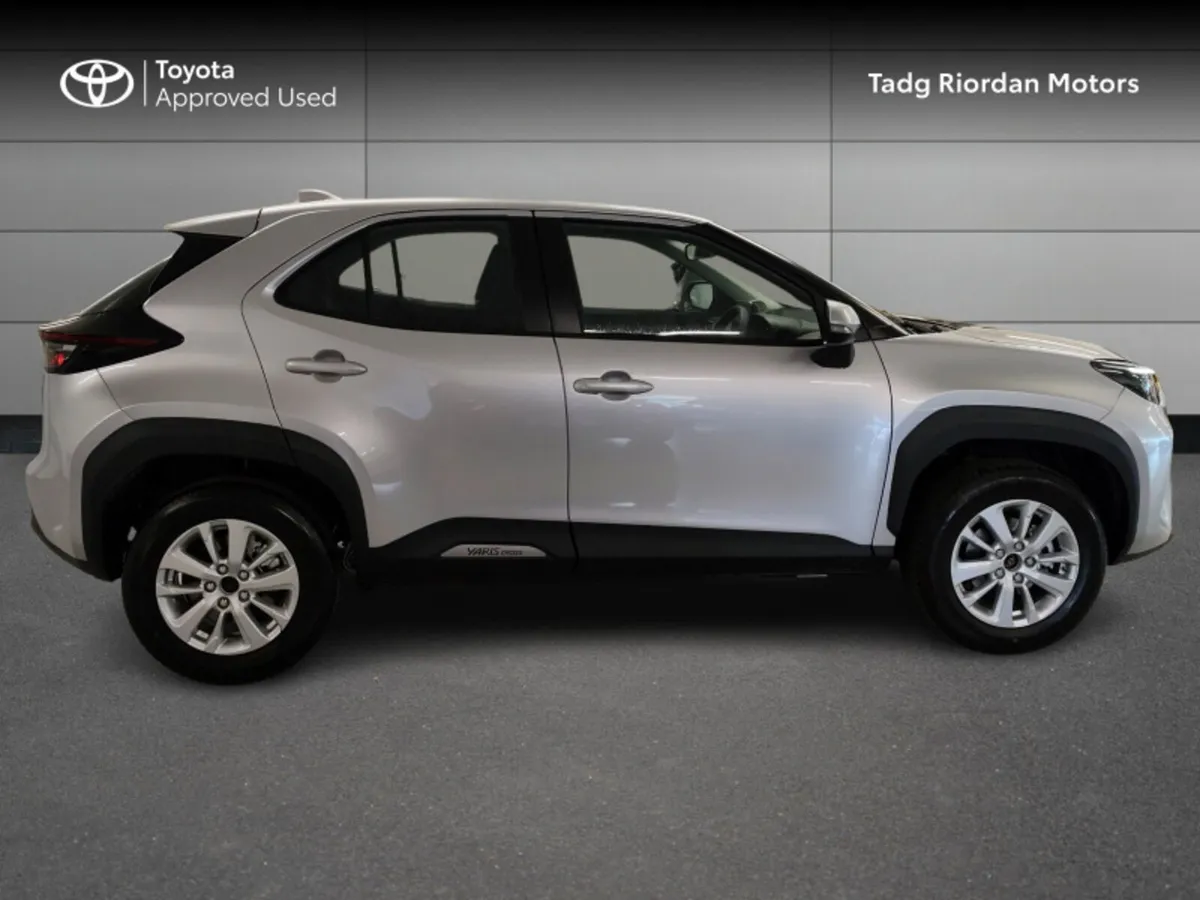 Toyota Yaris Cross LUNA - Image 3