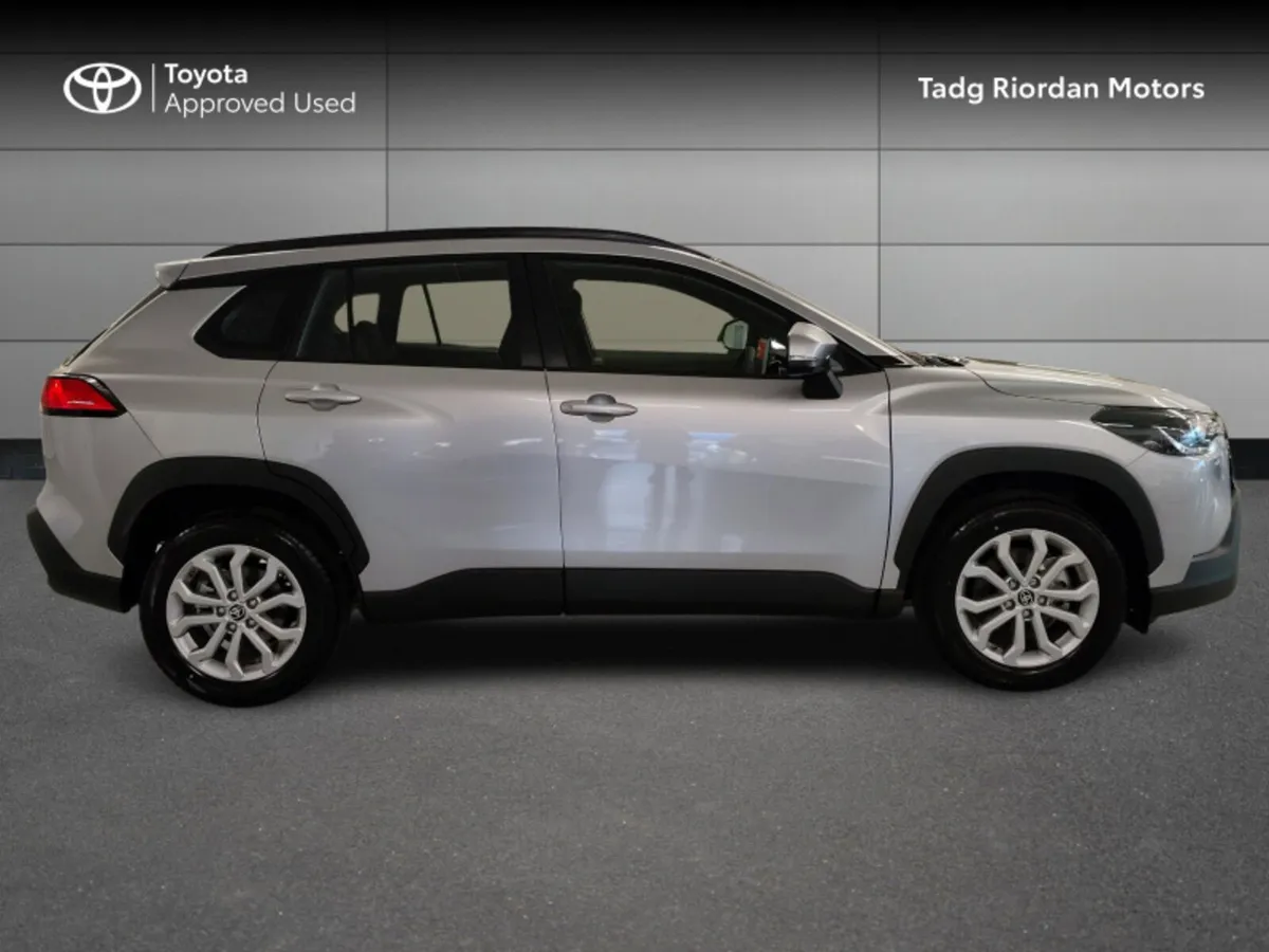 Toyota Corolla Cross 1.8 LUNA - Image 3